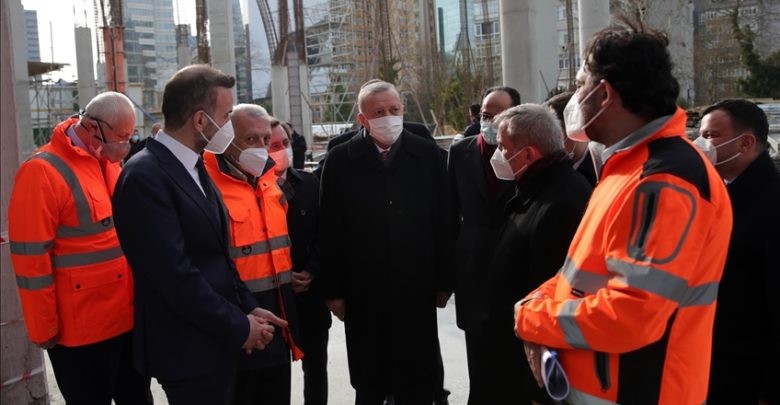 الرئيس أردوغان يتفقد أعمال بناء مسجد “لفنت” في إسطنبول