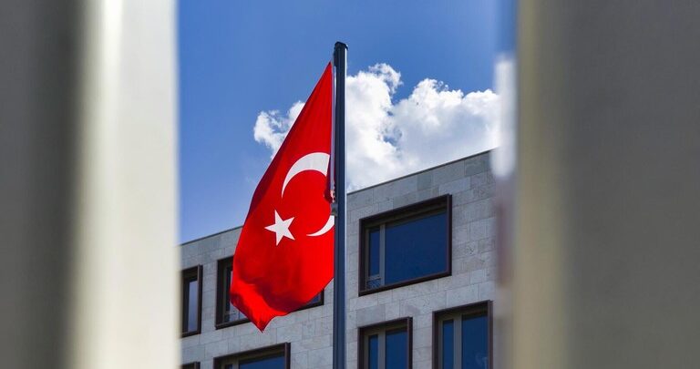 نائب أردوغان: على قبرص الرومية التخلي عن رؤية نفسها صاحب الجزيرة الوحيد