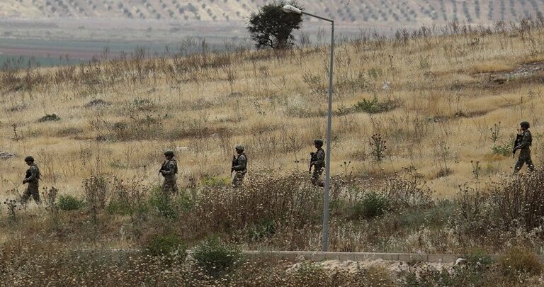 تركيا: تحييد 6 مسلحين من الوحدات الكردية شمالي سوريا