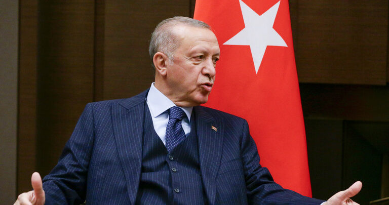 أردوغان يهدد باستخدام الأسلحة الثقيلة ضد الجيش السوري