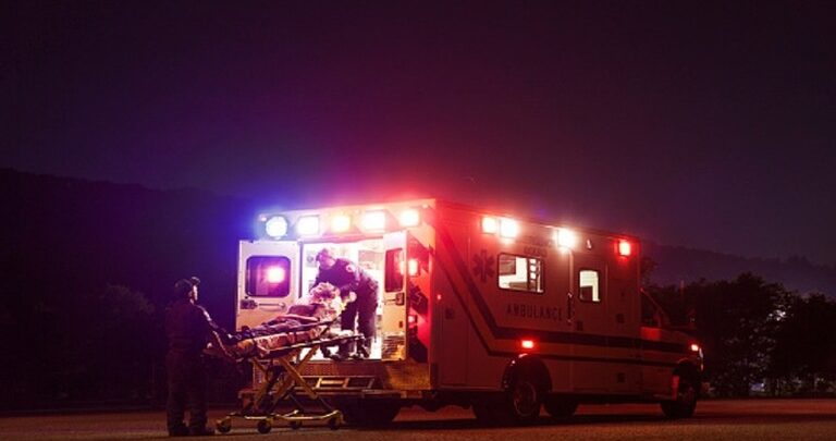 انقلاب حافلة ركاب في تركيا يسفر عن إصابة 28 شخصا
