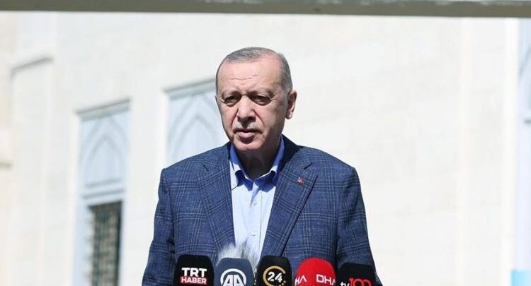 أردوغان يبحث مع بوتين إحياء مسار المفاوضات بين روسيا وأوكرانيا