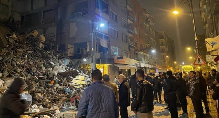 زلزال تركيا حرك البلاد 3 أمتار نحو الغرب