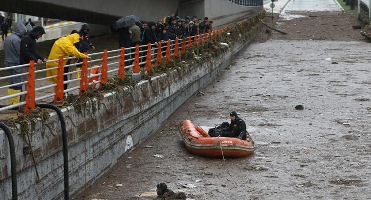 تركيا.. مصرع 9 أشخاص في فيضانات بولاية شانلي أورفة