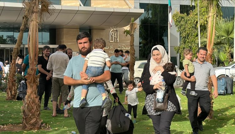 تركيا تجلي ألف شخص من رعاياها في السودان