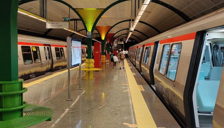 إغلاق خط ومحطتي مترو في إسطنبول حتى إشعارٍ آخر
