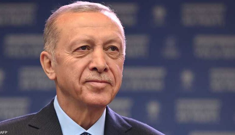 أردوغان يلتقي رئيس وزراء اليابان لإحياء اتفاق تصدير الحبوب