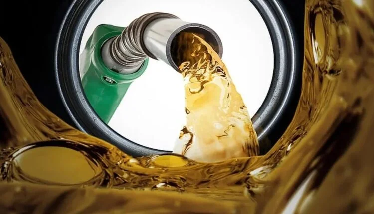 ابتداءً من 23 أغسطس: انخفاض سعر البنزين بقيمة 1.46 ليرة ابتداءً من 23 أغسطس: انخفاض سعر البنزين بقيمة 1.46 ليرة